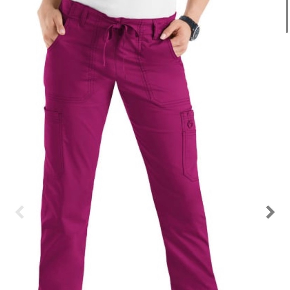 Cranberry Koi Scrub Top & Bottom